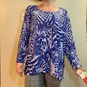 NWT • Beautiful Flowy Long Sleeve Top